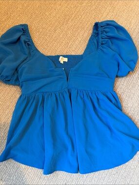 entro Electric Blue Puff-Sleeve V-Neck Blouse